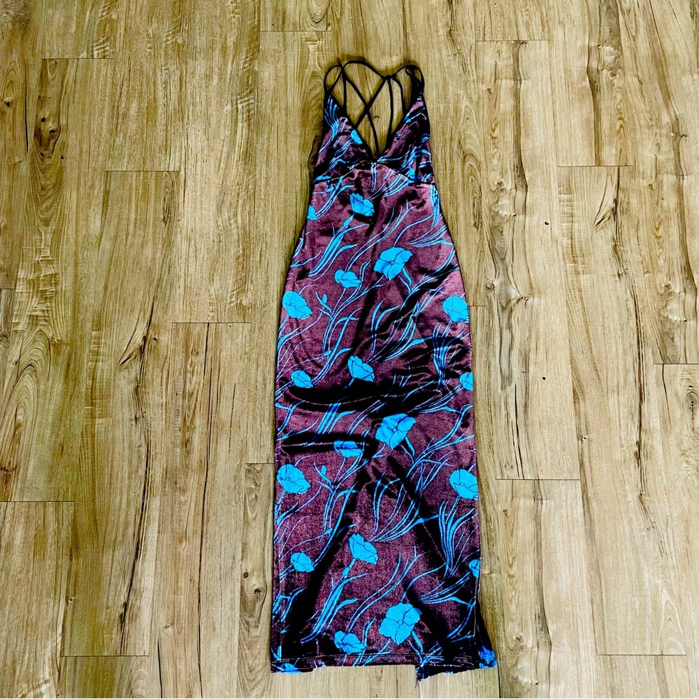 Urban Outfitters Ecote Mid Length form fitted Velvet Dress with Floral Pattern